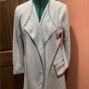 Vince Camuto Gray Chevron Open Front Cardigan